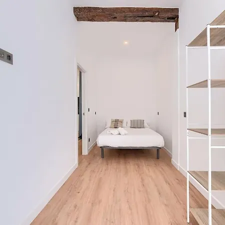 Artekale & Pintxos In Old Town * Більбао