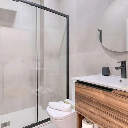 Artekale & Pintxos In Old Town Bilbao