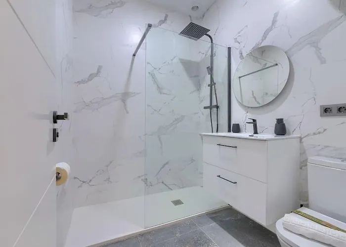 Artekale & Pintxos In Old Town *